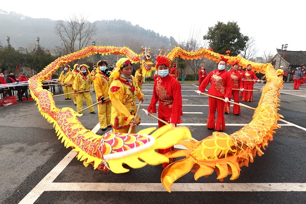 淮安盱眙舉行“福虎送吉祥 非遺過大年”啟動儀式暨百場“盱眙年味”文旅系列活動新聞發(fā)布會3.jpg