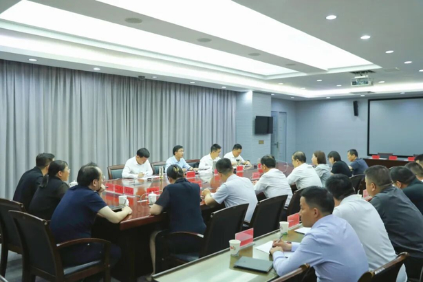 20260606盱眙縣召開凹凸棒石產(chǎn)業(yè)發(fā)展推進會1.jpg